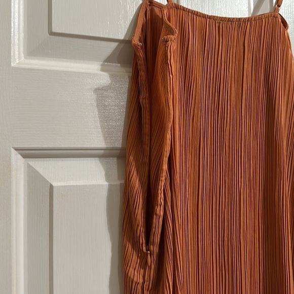 Madewell The Goldie Dress in Plissé Sunset Haze - Picture 6 of 9